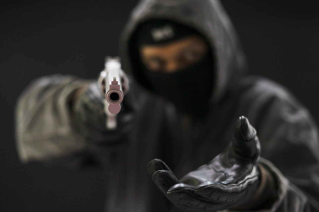 Six hommes interpellés à Kumasi, soupçonnés d&rsquo;appartenir à un réseau de braquages