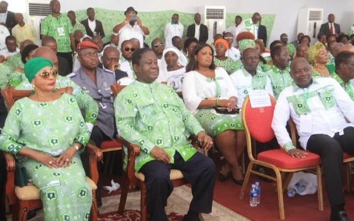 Henri Konan Bédié et les militants du PDCI à Abidjan, 9 avril 2019, Côte d'Ivoire. Image d'archive.