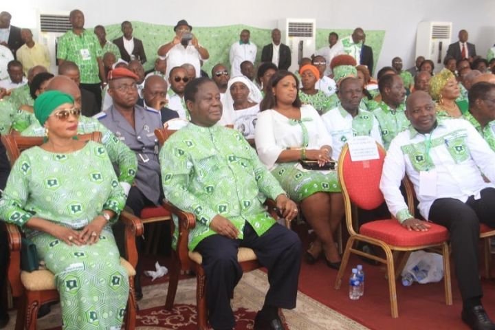 Henri Konan Bédié et les militants du PDCI à Abidjan, 9 avril 2019, Côte d'Ivoire. Image d'archive.