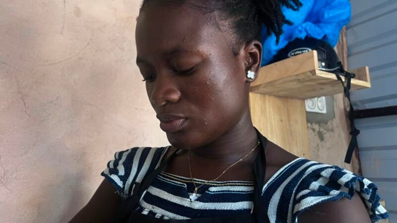 Portrait d’une citadine : Dédé Catherine Béavogui, l’informaticienne devenue coiffeuse pour tracer sa propre voie