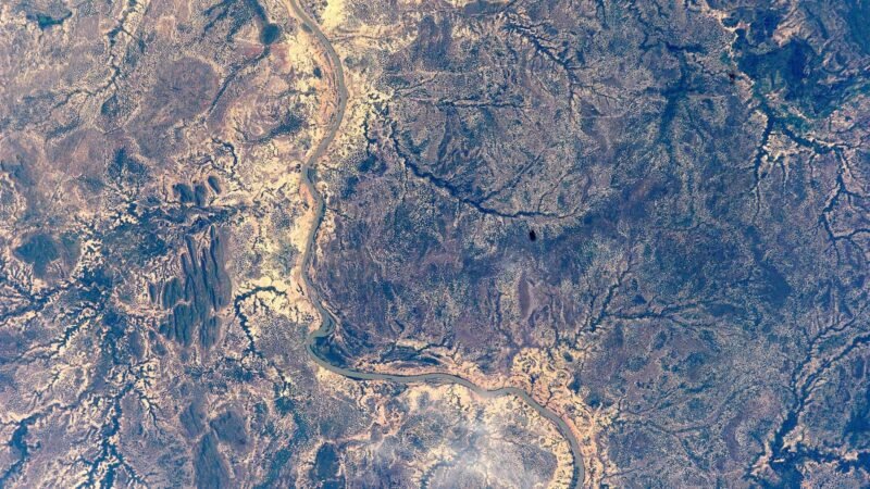 STS112-E-6197 - View of Senegal, Sénégal. Image d'archive.