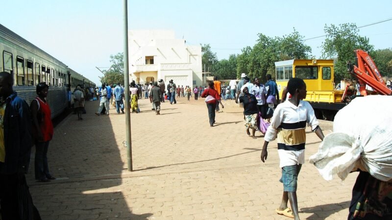 Koudougou-TrainStation, Burkina Faso. Image d'archive.