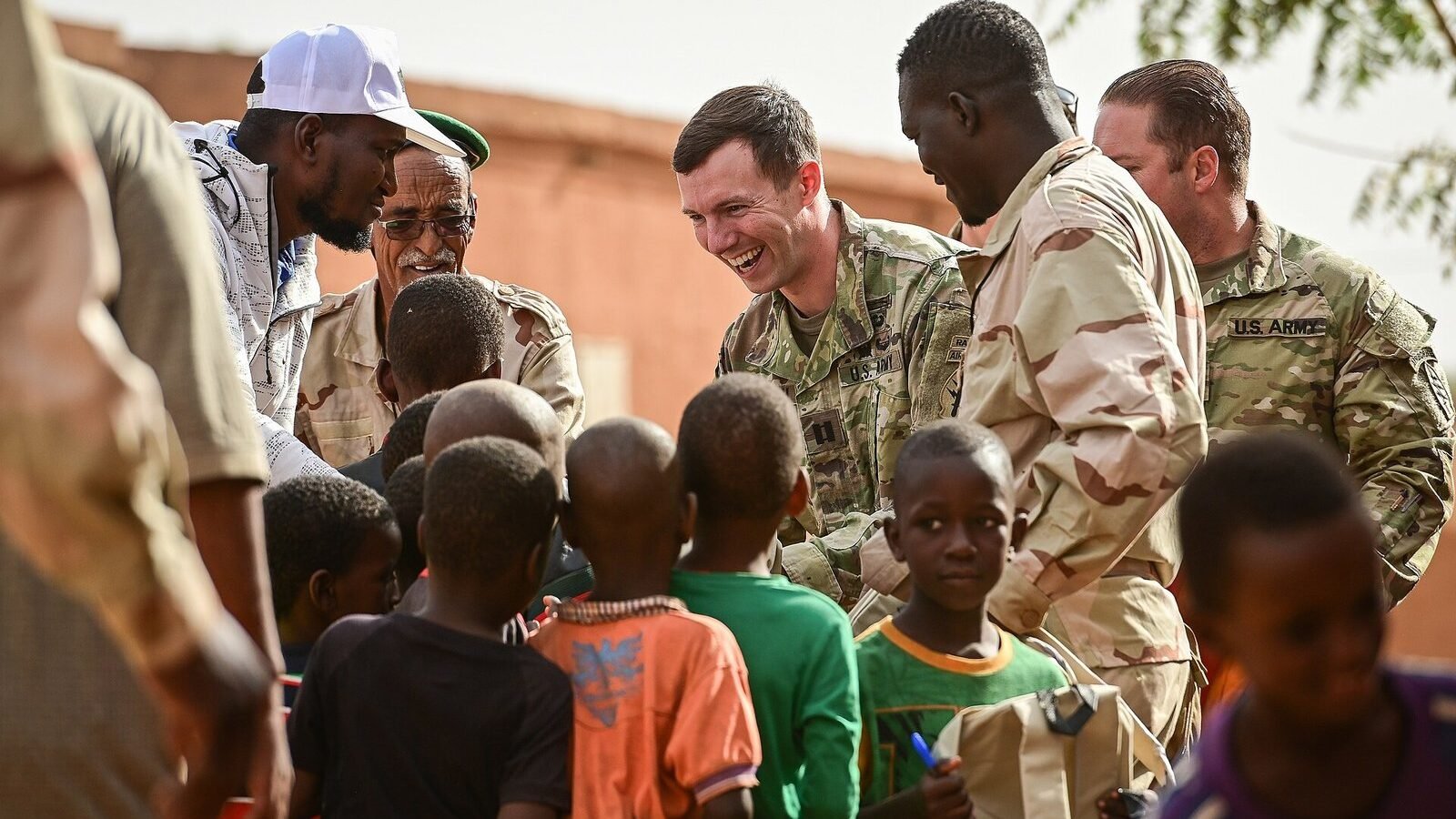 Community outreach at Flintlock 20 (50110879811), Mauritanie. Image d'archive.